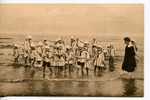 Sanatorium Marin Bredene (Hopital Institut De Grimberghe) Kinderen In Zee, Enfants Dans La Mer - Bredene