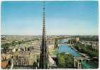 700 - PARIS - La Seine Vue Des Toits De Notre-Dame - Flèche, Panorama - Circulée 1966 - Scan Recto-verso - La Seine Et Ses Bords