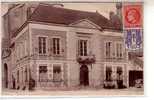 89 Brienon Sur Armançon ( Yonne ) - Hotel De Ville - Voiture à Droite Cliché Peu Courant - A Breger Frères TIMBRES 1944 - Brienon Sur Armancon