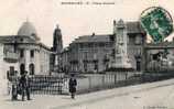 79 - BRESSUIRE - PLACE CARNOT - ANIMÉE - Bressuire