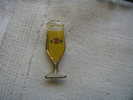 Pin´s Verre Rempli De Biere - Beer