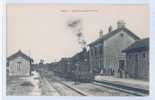 LOUE - GARE DES CHEMINS DE FER - TRAIN - Loue