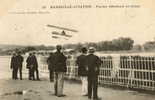 MARSEILLE AVIATION (13) Aviateur Fischer Effectuant Un Virage Belle Animation - Demonstraties