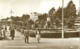 Britain United Kingdom - Memorial And Sunken Gardens, Clacton-on-Sea - Old Real Photo Postcard [P1800] - Clacton On Sea