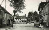 TOUCY--  BOULEVARD P LAROUSSE TTB-café Hotel Du Lion D'or- Camionnette De Livraison-années 40-50 - Toucy