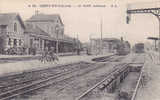 OISE CREPY EN VALOIS LA GARE INTERIEUR  ET TRAIN - Crepy En Valois