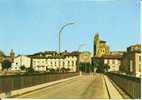 Rabastens - Le Pont Sur Le Tarn Et L,église ( La CITROEN 2CV Au Loin ) - Rabastens