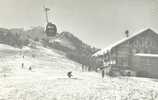 SUISSE.  ZWEISIMMEN.  BERGHAUS GOBELI RINDERBERG MIT GONDELBAHN.  ANIMATION.  SKIEURS.  CPSM - Zweisimmen