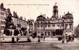 LYON : "Place Des Terreaux - Hôtel De Ville Et Fontaine Bartholdi" - Carrier N° 5 - Lyon 9