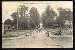 CPA  ANCIENNE- FRANCE- DOUÉ-LA-FONTAINE (49)- LA RUE DES FONTAINES AVEC TRES BELLE ANIMATION GROS PLAN- BROUETTES-LANDAU - Doue La Fontaine