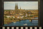 KOLN AM RHEIN BLICK AUF DIE ALTSTADT MIT DOM UND DEUTZER BRUCKE - Koeln