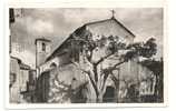 Aups (83) : L'église Paroisiale Et Rue Adjacente Env 1950 (animée). - Aups