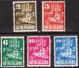 1950 Kerken In Oorlogstijd NVPH 556 / 560 - Used Stamps