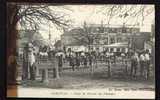 CPA  ANCIENNE- FRANCE- CARENTAN (50)- LA PLACE DU MARCHÉ AVEC TRES BELLE ANIMATION- LE PANSAGE- POMPE A EAU- - Carentan