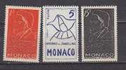 Q5280 - MONACO Yv N°399/401 * - Unused Stamps