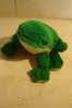 PELUCHE ANCIENNE / UNE GRENOUILLE   LONG 16CM / 1990/95 - Peluches