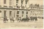 VISITE DE S.M. ALPHONSE XIII A PARIS - Versailles - Arrivée De La Voiture Du Roi - Manifestazioni