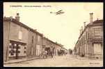 CPA  ANCIENNE- FRANCE- GIVRY-EN ARGONNE (51)- LA GRANDE RUE AVEC TRES BELLE ANIMATION- ATTELAGES DIVERS- AVION BIPLAN - Givry En Argonne