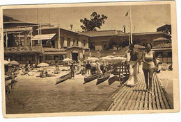 Juan Les Pins    Canoés Sur La Plage - Canottaggio