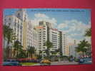 Miami Beach Fl ---Hotel Row Collins Avenue  Linen----(ref  114) - Miami Beach