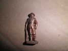 PETITE FIGURINE    MOUSQUETAIRE 2 - Army