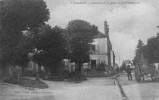 L´avenue De La Gare Et La Promenade - Chablis