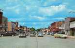 13343   Stati  Uniti  Minnesota,  Looking North  On  Main Street Park Rapids,  NV  (scritta) - Andere & Zonder Classificatie