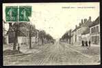 CPA  ANCIENNE- FRANCE- VERBERIE (60)- AVENUE DE COMPIEGNE AVEC BELLE ANIMATION- FONTAINE A GAUCHE - Verberie