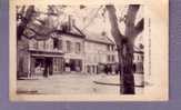 02 - Vic Sur Aisne - La Place - Editeur: Collection Calais - Vic Sur Aisne