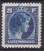 Luxembourg Yvert N° 355 Oblitéré - Cote 8,5 Euros - Prix De Départ 2,5 Euros - 1944 Charlotte Rechtsprofil