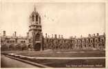 13869   Regno  Unito,  Oxford,  Tom Tower And  Quadrangle,  VG  1935 - Oxford
