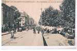 LE CHAMBON FEUGEROLLES - Rue Gambetta Un Jour De Marché - Le Chambon Feugerolles