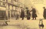 REPRO - La Crue De La Seine 1910 - Un POnt De Fortune établi Avenue Ledru-Rollin - Lotes Y Colecciones