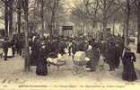 REPRO - Scènes Parisiennes - Aux Champs-Elysées Une Représentation Au Théâtre Guignol - Konvolute, Lots, Sammlungen