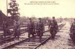 REPRO - Grève Des Chemins De Fer (nord) - Une Patrouille Parcourant Les Voies Du Pont De La Briche - Loten, Series, Verzamelingen