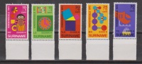 Suriname 586-590 MNH ; Kinderzegels, Children Stamps, Timbres D´enfants, Sellos De Ninos 1972 NOW SPECIAL SURINAME SALE - Suriname ... - 1975