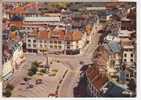 76.629/ GOURNAY EN BRAY - Vue Aérienne - La Place Nationale - Rue Des Bouchers (cpm ) - Gournay-en-Bray