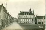 BRINON-sur-BEUVRON - La Place - Brinon Sur Beuvron