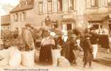 REPRO - 1920 - Le Marché Aux Grains à Landerneau - Landerneau