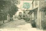 AUVERS-sur-OISE - Les Vallées,la Rue Daubigny - Auvers Sur Oise