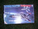 Maquette Avion Militaire-en Plastique-strike-fighter Tornado -esci 1/72  Ref 9002-- - Aviones
