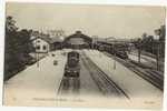 CHALONS Sur MARNE. -  La Gare. Locomotive 1er Plan - Châlons-sur-Marne