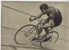 P 407 - PHOTO - Nouveau Champion De France De Poursuite Andrieux Ap Parc Des Princes 1953 - - Cycling