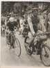 425 - PHOTO  - 1951 -  Bernard Gauthier Vainqueur De Bordeaux Paris - Cyclisme