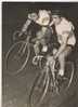 446 - PHOTO  - 1952  - Carrara Et Lapébie Battront Ils Schulte - Petters  Au Vel D'hiv - - Cyclisme