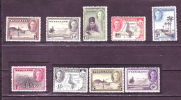 Nyasaland 1945 MiNr. 70 - 83  Nyassaland King George VI 9v  MNH */**  14.50 € - Nyassaland (1907-1953)