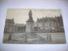 2bxl - CPA N° 3042 - MAYET - Le Monument Et La Place - [ 72 ] Sarthe - Mayet