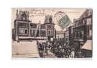 02 HIRSON Place Du Marché, Lundi, Bien Animée, Ed IRN, 1907 - Hirson