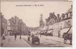 80.144/ DOULLENS - Rue Du Bourg - Doullens