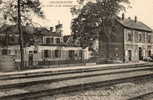 CHAMARANDE (91) Vue Intérieure De La Gare Et Batiment De La Gendarmerie - Other & Unclassified